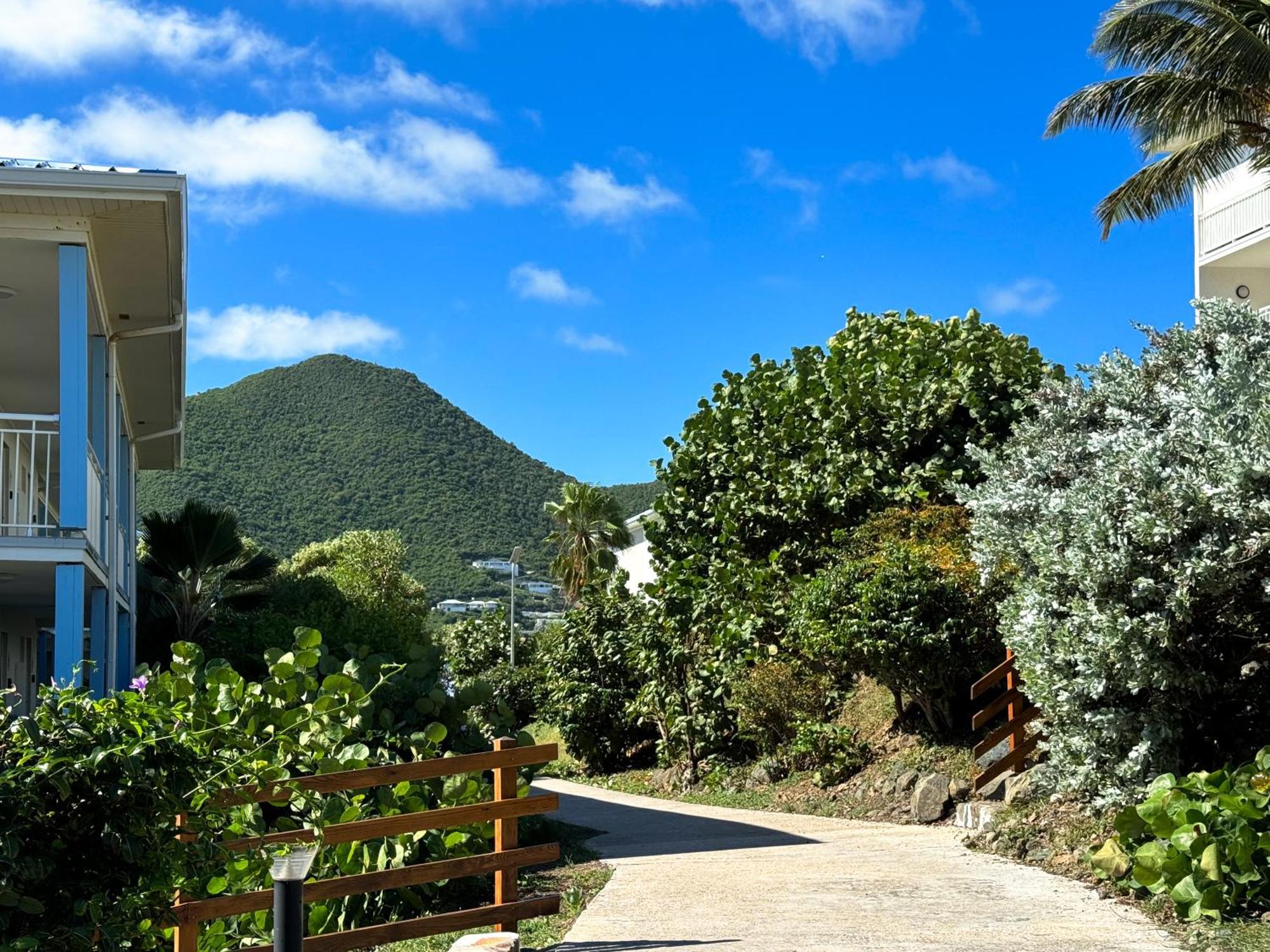 Top Floor Unit 520 Ft2 - 48 M2 With Stunning Dominant View On Ocean, St Barth, Orient Bay Apartment Cul de Sac Exterior photo